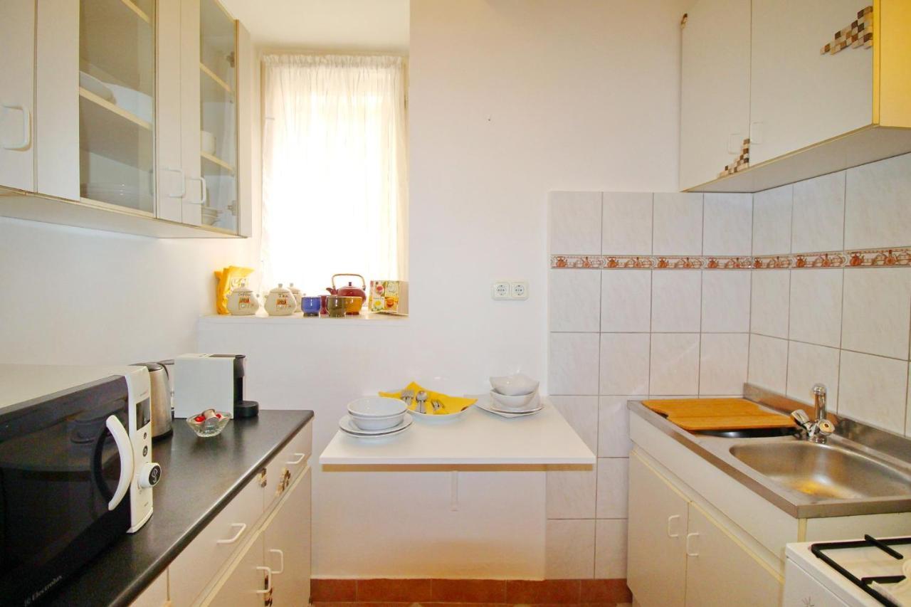 Cosy Castle Apartment Budapest Exteriör bild